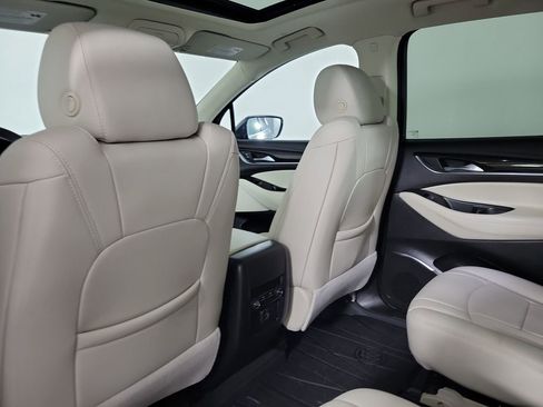 Used 2023 Buick Enclave Essence w/ Experience Buick Package FWD image 27