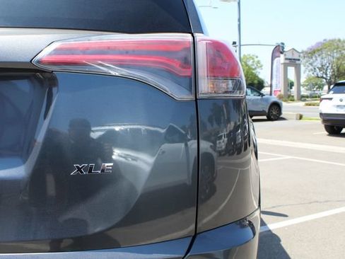 Used 2017 Toyota RAV4 XLE w/ Carpet Mat Package FWD image 56
