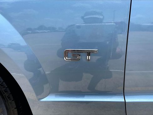 Used 2006 Ford Mustang GT RWD image 9