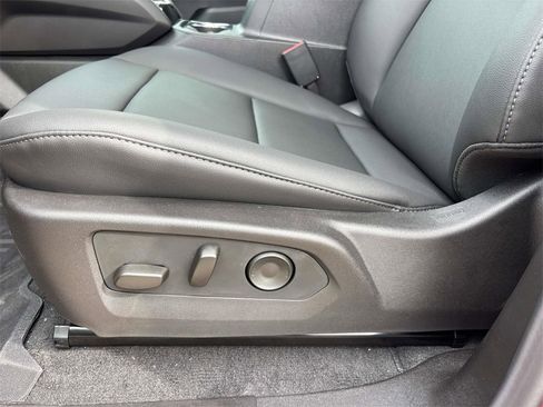 New 2025 GMC Canyon Elevation w/ Convenience Package image 4