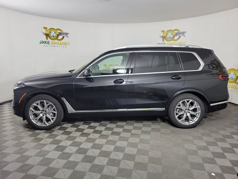 Certified 2026 BMW X7 xDrive40i AWD/4WD image 4