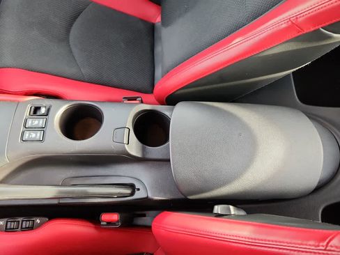 Used 2024 Nissan Z Performance w/ Floor Mat Package image 20