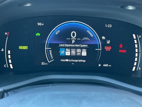Certified 2026 Toyota Camry Hybrid FWD image 23