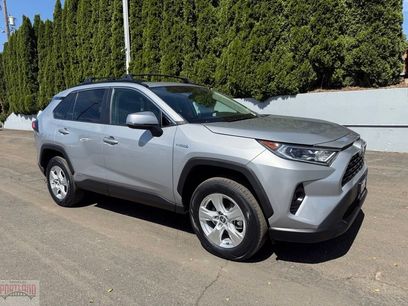 Used 2021 Toyota RAV4 XLE w/ Convenience Package