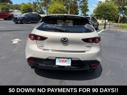 Used 2025 MAZDA MAZDA3 Hatchback w/Premium Plus Pkg AWD/4WD image 5