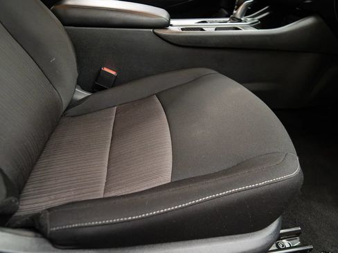 Used 2025 Nissan Sentra SV FWD image 12
