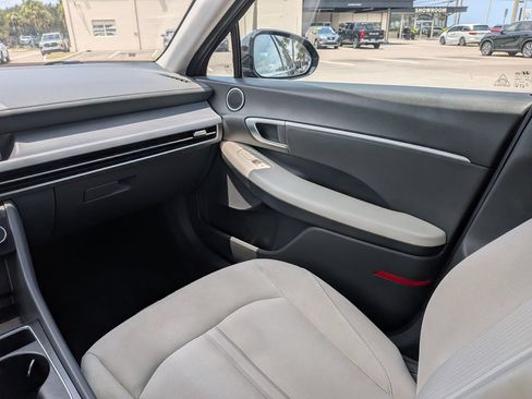 Used 2025 Hyundai Sonata SEL AWD/4WD image 17