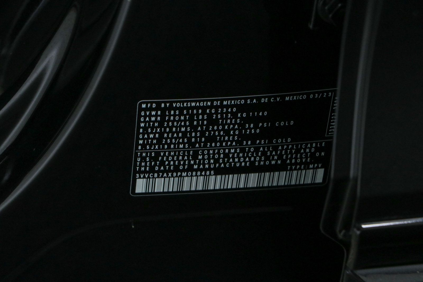 Used 2023 Volkswagen Tiguan SE R-Line FWD image 35