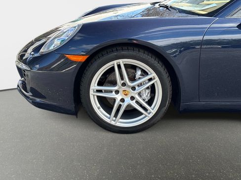Used 2017 Porsche 911 Carrera 4 AWD/4WD image 12