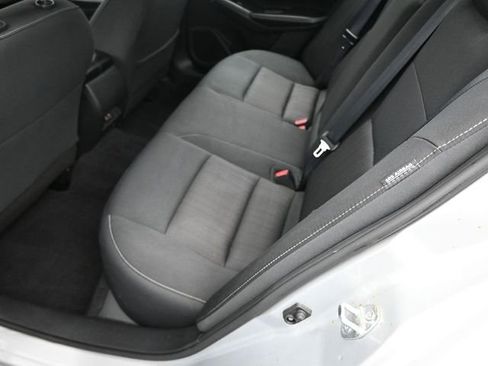 Used 2024 Nissan Altima 2.5 SV image 28