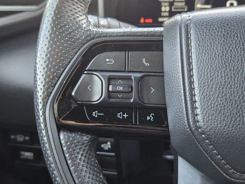 Used 2024 Toyota Sequoia 4WD image 27