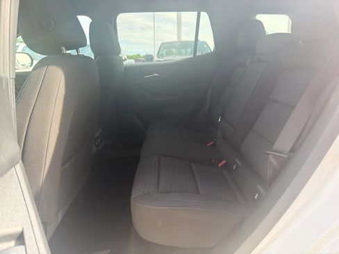 Used 2025 Chevrolet Equinox LT FWD image 24