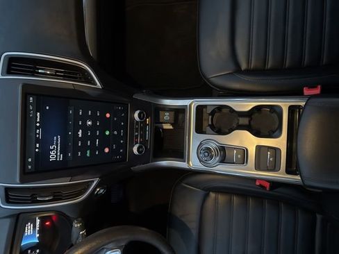 Certified 2022 Ford Edge SEL w/ Convenience Package image 29