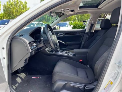 Used 2024 Honda Civic EX image 6