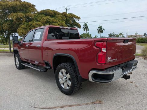 Used 2020 Chevrolet Silverado 2500 LTZ w/ LTZ Premium Package AWD/4WD image 6