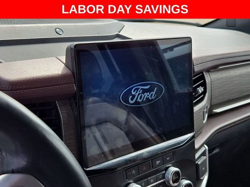 Used 2024 Ford Expedition Max Limited AWD/4WD image 16