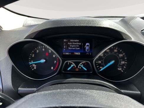 Used 2017 Ford Escape SE w/ SE Cold Weather Package AWD/4WD image 13