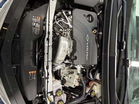 Used 2018 Chevrolet Volt Premier w/ Driver Confidence Package image 27