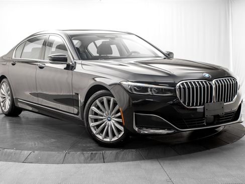 Used 2020 BMW 740i xDrive AWD/4WD image 1