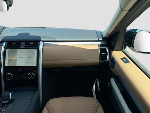 New 2026 Land Rover Discovery Limited Edition AWD/4WD image 19