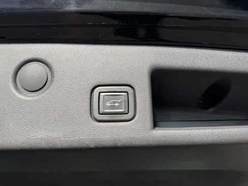 Certified 2020 Chevrolet Equinox LT AWD/4WD image 8