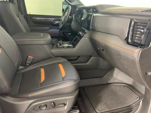 Used 2025 GMC Sierra 3500 AT4 w/ AT4 Premium Plus Package AWD/4WD image 16