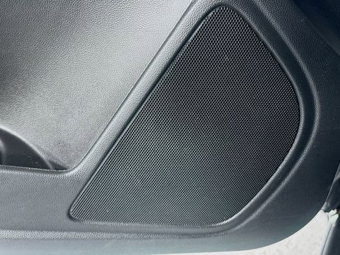 Used 2020 GMC Canyon SLE image 21