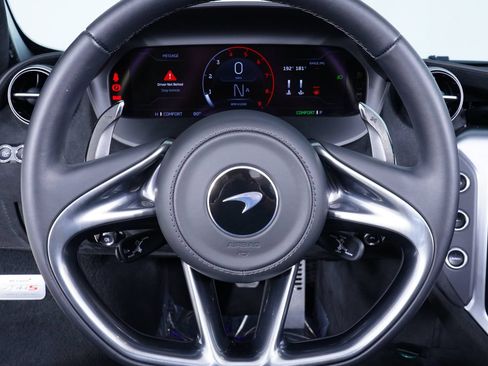 Used 2026 McLaren 750S Spider RWD image 20