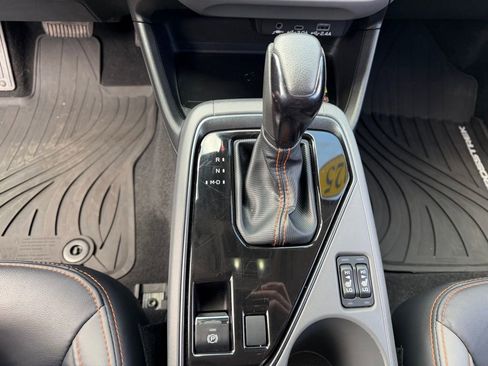 Used 2025 Subaru Crosstrek 2.5i Limited w/ Popular Package #3A image 28