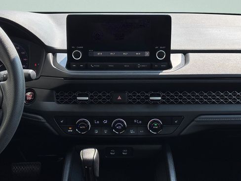 Certified 2023 Honda Accord EX image 19