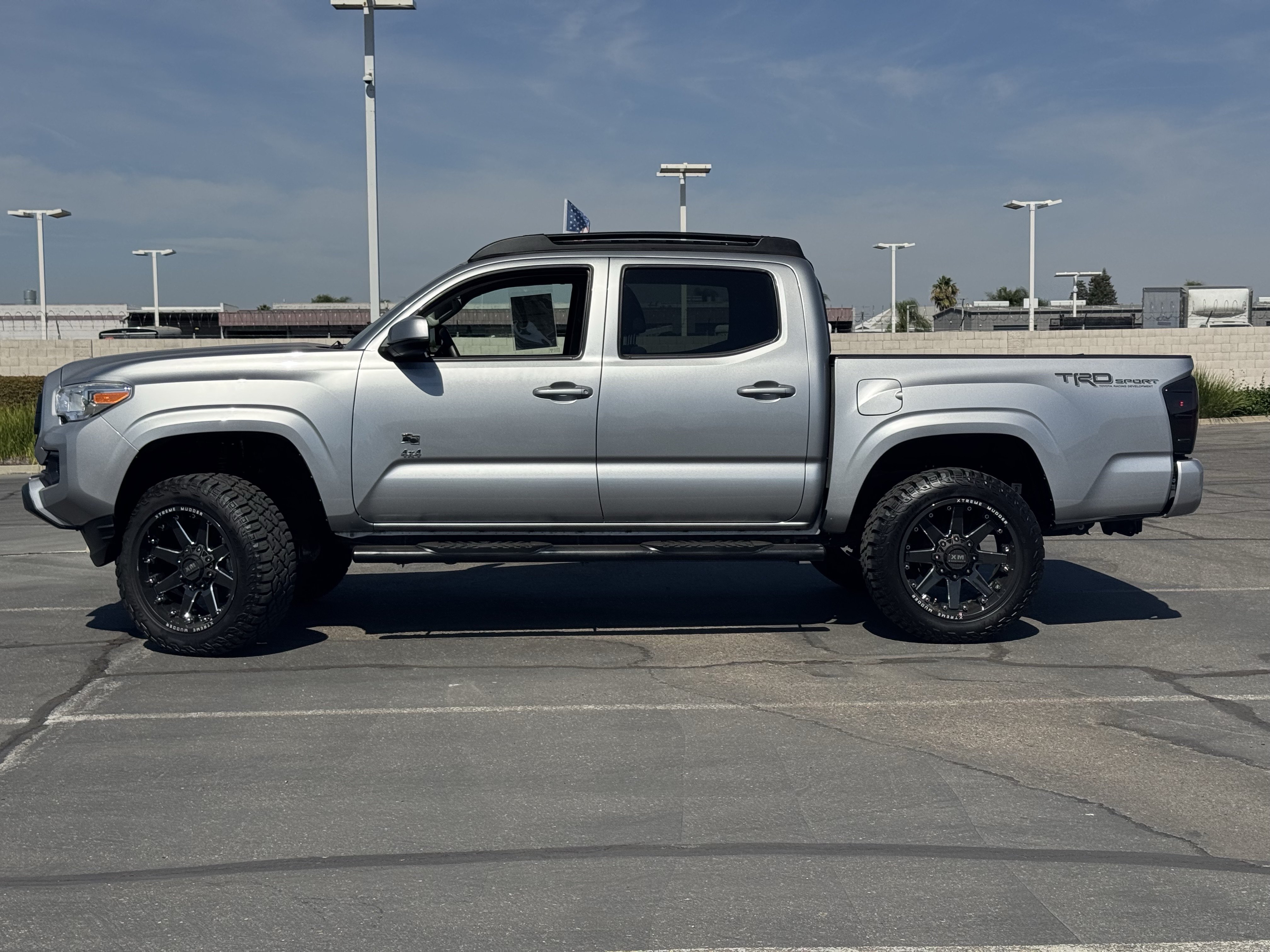 Used 2021 Toyota Tacoma SR AWD/4WD image 4