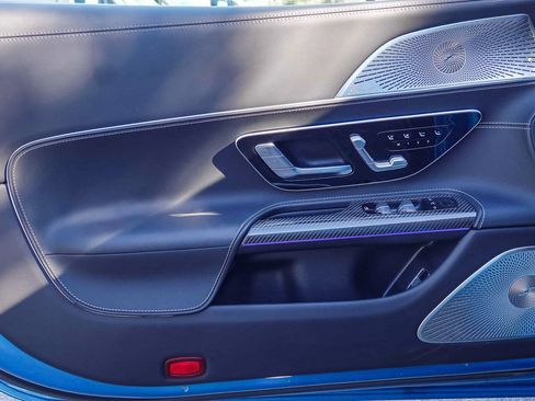 Used 2023 Mercedes-Benz SL 63 AMG 4MATIC image 21