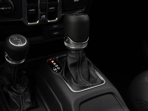 New 2026 Jeep Gladiator Sport image 13