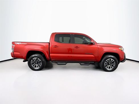 Used 2022 Toyota Tacoma TRD Sport w/ Technology Package RWD image 9