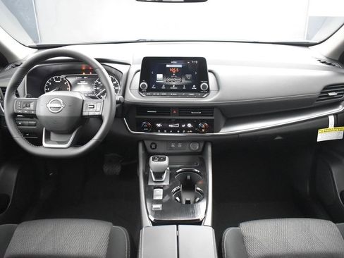 New 2026 Nissan Rogue SV image 9