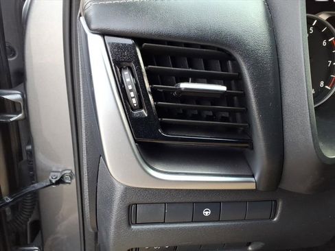 Used 2022 Nissan Rogue SV image 20