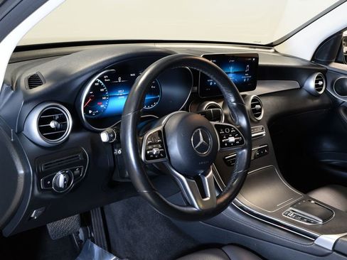 Used 2021 Mercedes-Benz GLC 300 4MATIC image 6