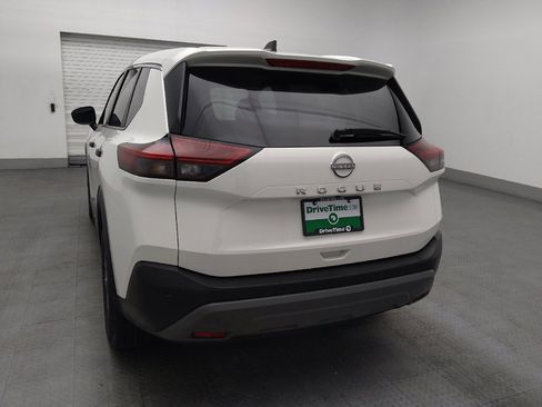 Used 2022 Nissan Rogue S FWD image 6