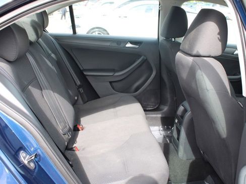 Used 2014 Volkswagen Jetta S image 20
