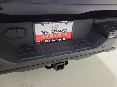 Used 2023 Toyota Tundra Platinum AWD/4WD image 45