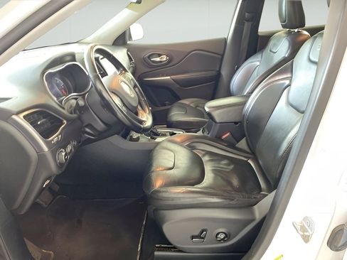 Used 2020 Jeep Cherokee Limited AWD/4WD image 21