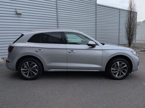 Used 2022 Audi Q5 2.0T Premium Plus image 2