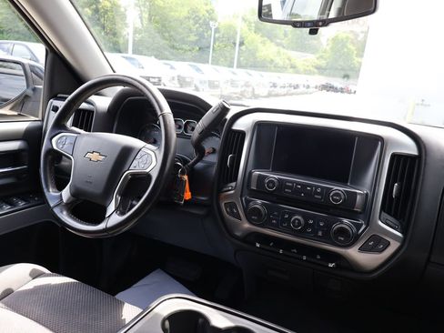 Used 2019 Chevrolet Silverado 1500 LT w/ LPO, Black Pack AWD/4WD image 25
