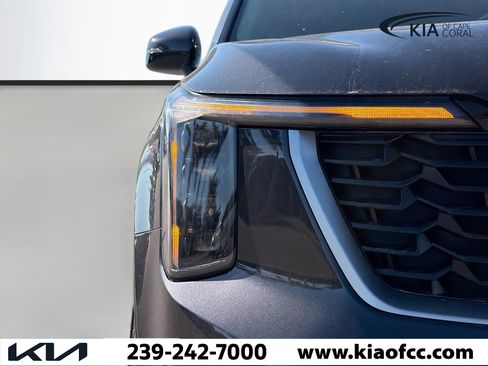 New 2026 Kia Sorento LX image 9