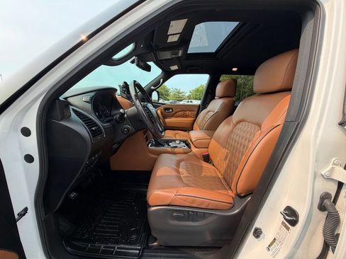 Used 2023 INFINITI QX80 Sensory w/ Cargo Package AWD/4WD image 2