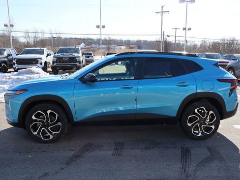 New 2026 Chevrolet Trax RS w/ Sunroof Package image 25