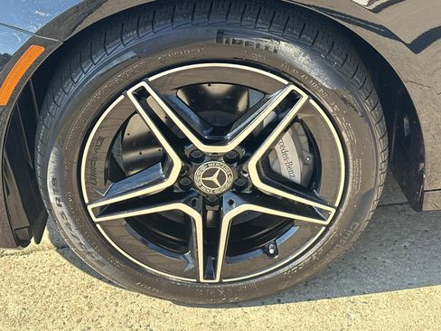 Used 2023 Mercedes-Benz E 350 4MATIC Sedan image 7