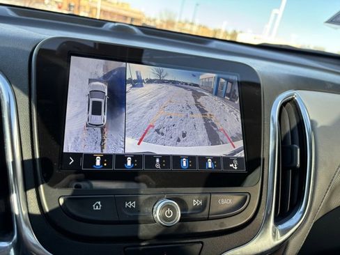 Used 2020 Chevrolet Equinox Premier image 17
