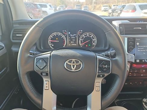 Used 2022 Toyota 4Runner Limited image 17