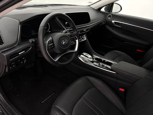 Used 2022 Hyundai Sonata Limited w/ Cargo Package image 12
